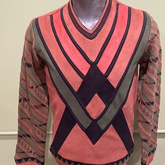 Lavane Other - Lavane sweater vneck multi color suede/knitted regular fit